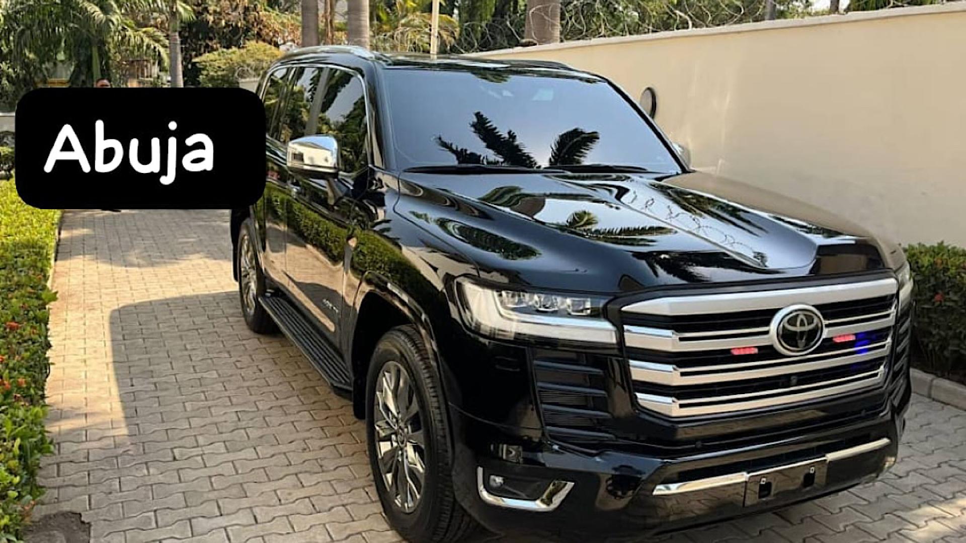 Toyota Land Cruiser SUV
