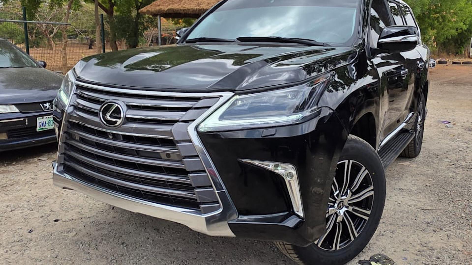 Lexus LX 570